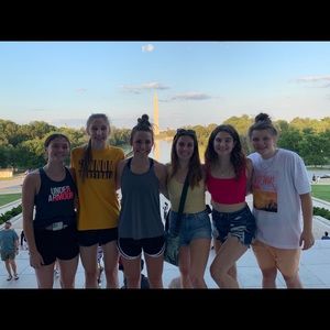 Meet your Posher, Kayla